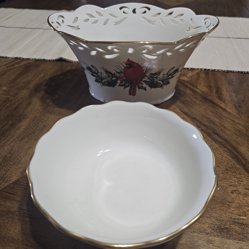Lenox Winter Greetings Pierced Oval  and Rose Bowls with gold trim